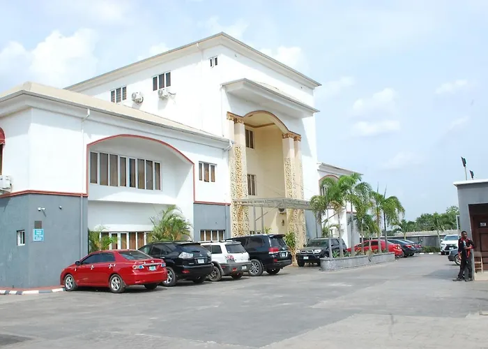 Mahogany Hotel And Suites