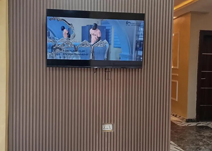 Caligeo Suites II